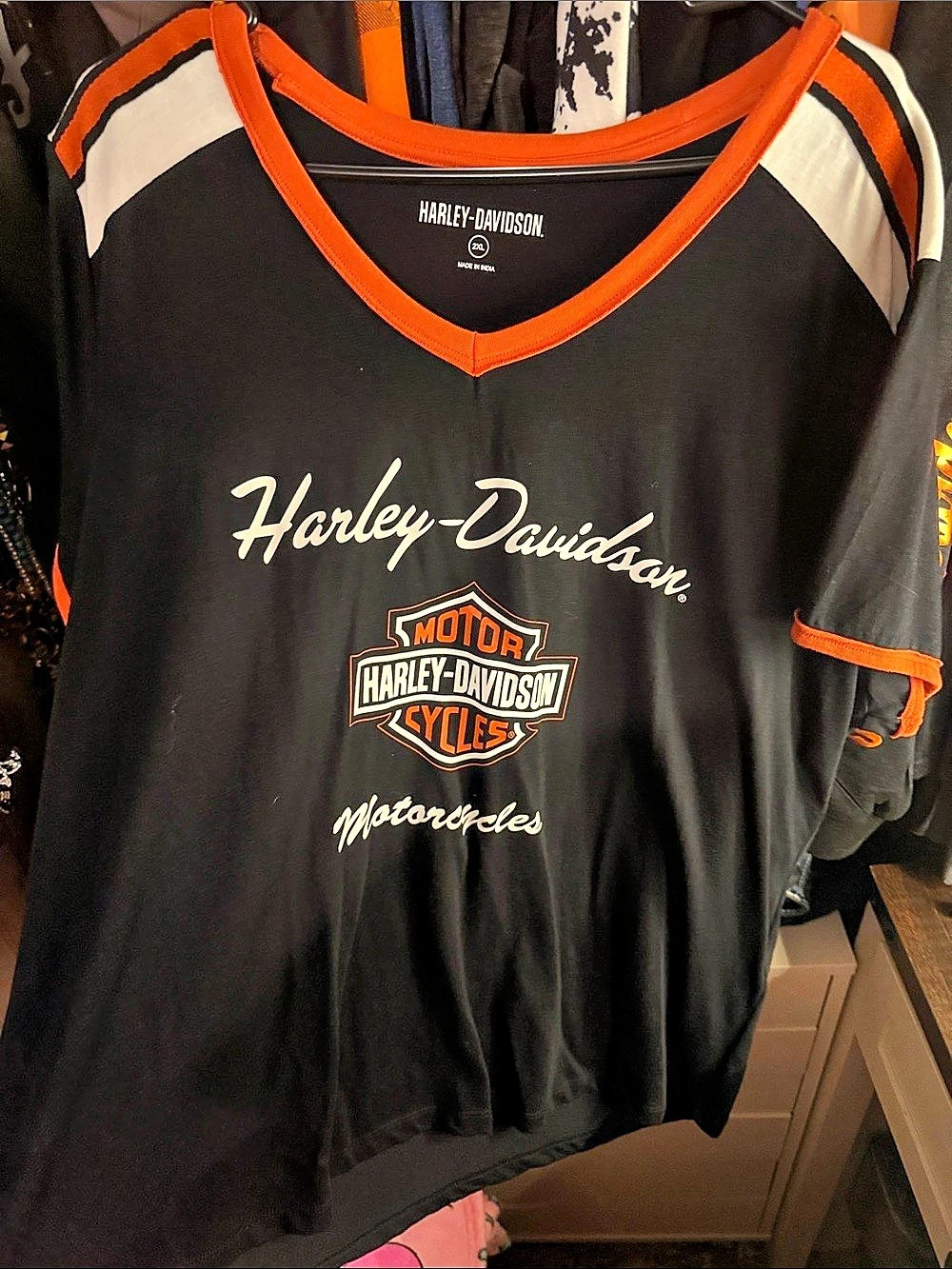 Harley-Davidson Iconic V-Neck Shoulder Stripe Tee Black & Orange